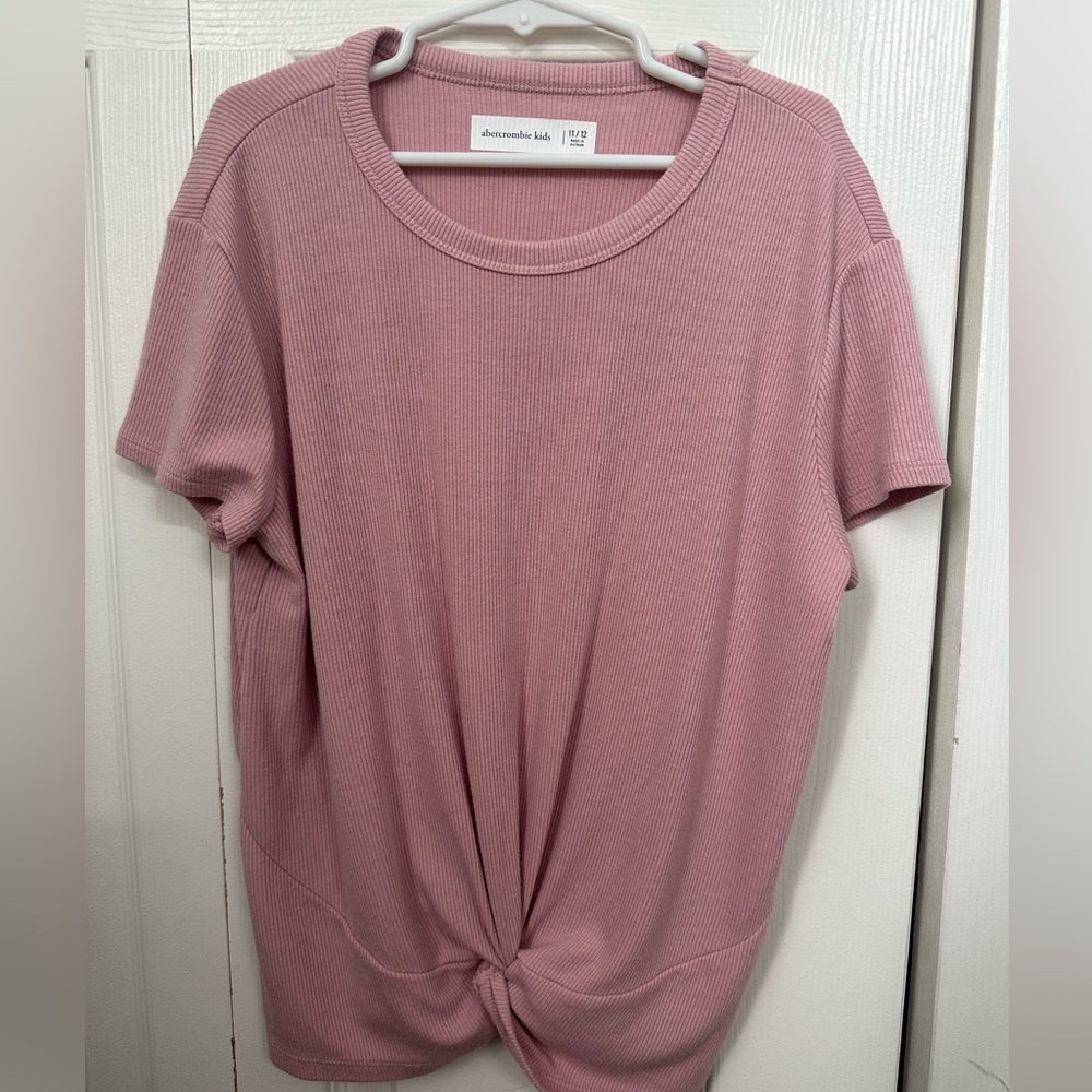 Abercrombie Kids tshirt pink size 11/12